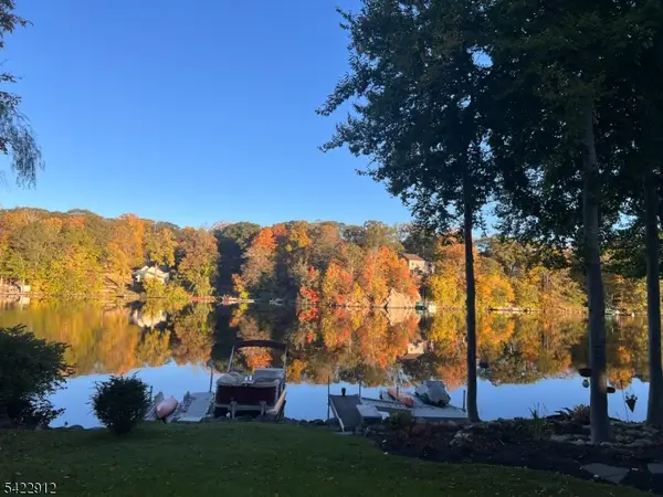 173 Point Breeze Dr, West Milford Twp., NJ 07480