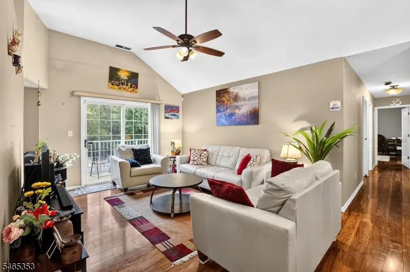 48 Waugh Ct #48, Bradley Gardens, NJ 08807 - #2
