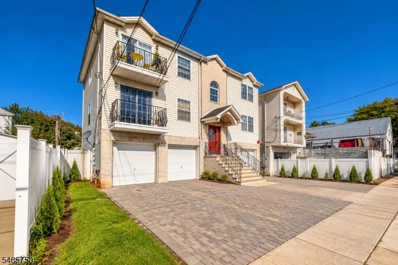 208 Oak St, Elizabeth, NJ 07201 - #2