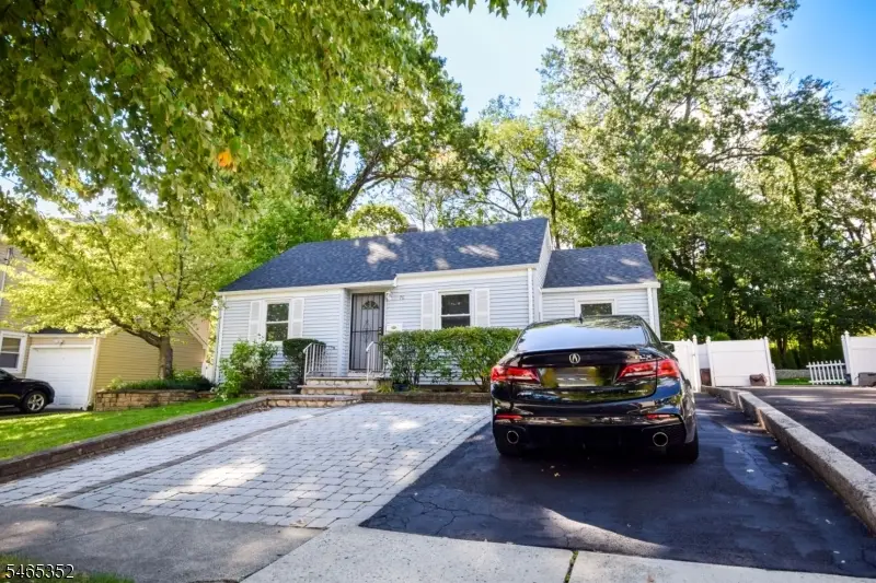 76 Orchard Dr, Clifton, NJ 07012 - #1
