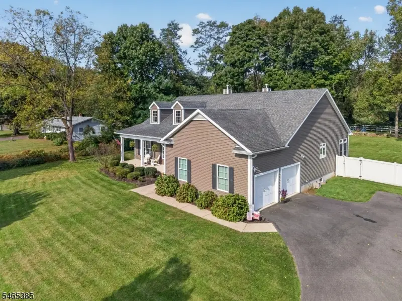 9 Glory Rd, Clinton, NJ 08833 - #2