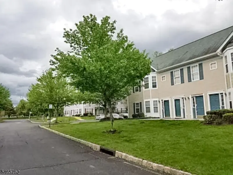 193 Mary Ct, Bradley Gardens, NJ 08807 - #2