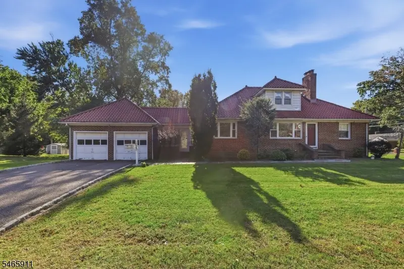127 Warrenville Rd, Dunellen, NJ 08812 - #1