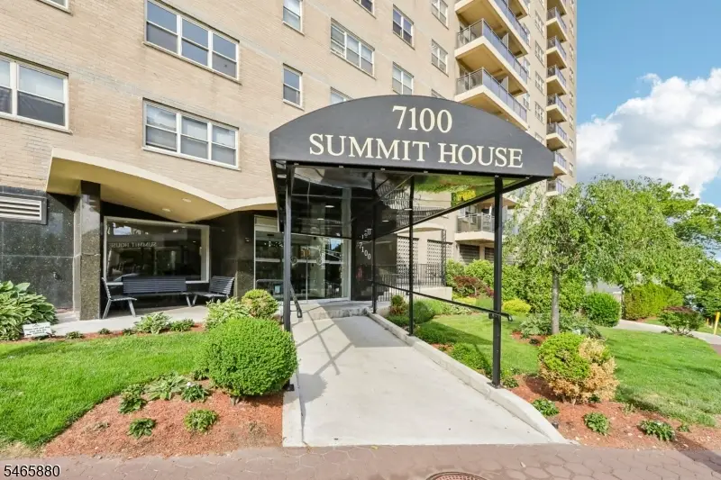 7100 Boulevard E #2L, Guttenberg, NJ 07093 - #1