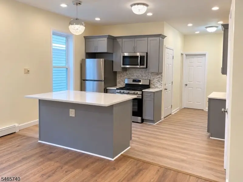 29 Goodwin Ave, Newark, NJ 07112 - #2