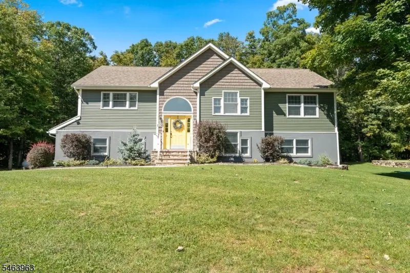 1036 Scenic Dr, Jefferson, NJ 07438 - #1