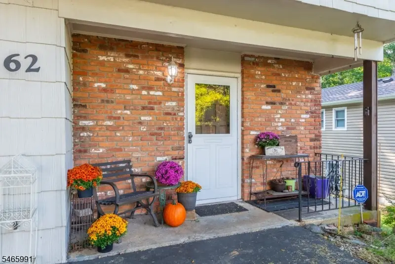 62 Wildwood Shores Dr, Hopatcong, NJ 07843 - #3