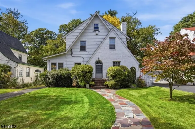 45 Undercliff Rd, Millburn, NJ 07041 - #1