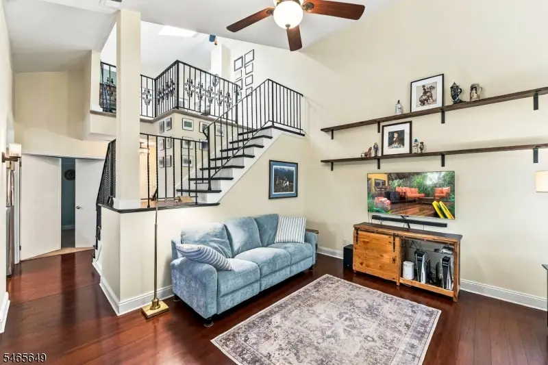 56 Bentley Ct, The Hills, NJ 07921 - #3
