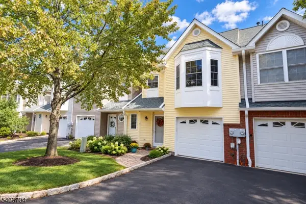 28 Angela Way, Berkeley Heights Twp., NJ 07922