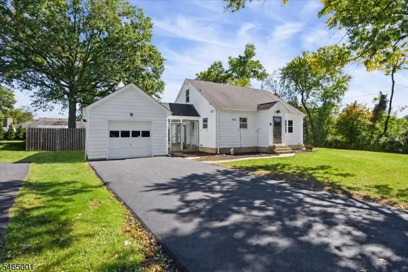 4 Rambler Dr, Bridgewater, NJ 08807 - #2