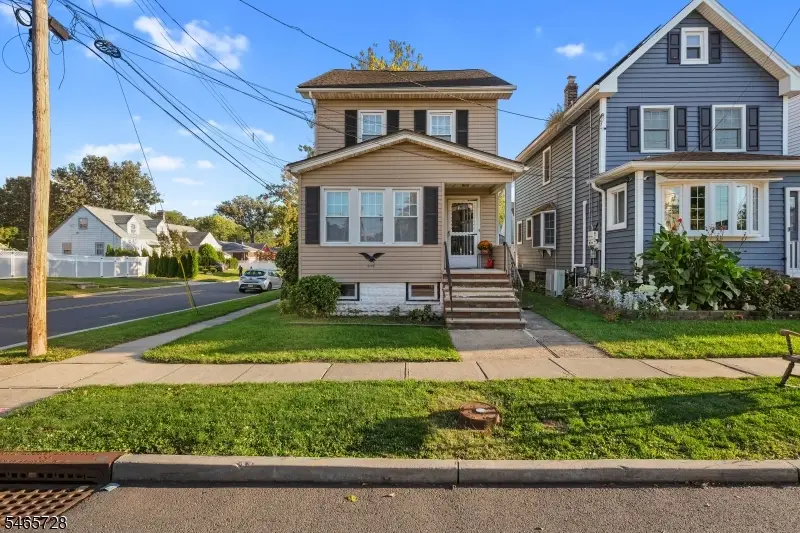 646 E 2nd Ave, Roselle, NJ 07203 - #1
