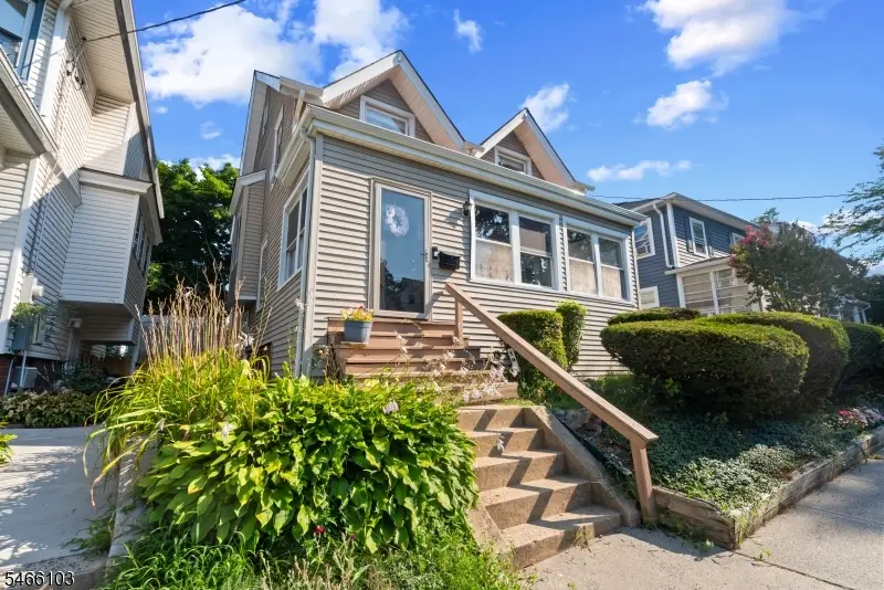 19 Ashwood Ter, West Orange, NJ 07052 - #2