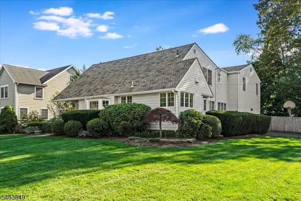 25 Richland Dr, Springfield Twp., NJ 07081