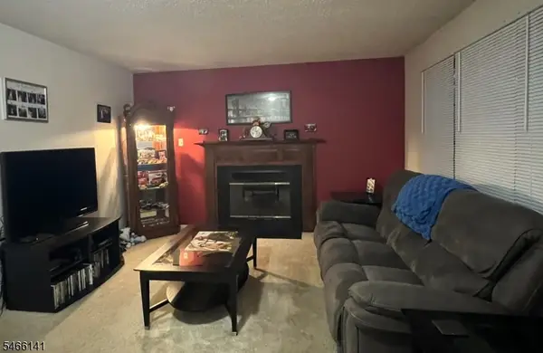 12 Burlington Ct #12, Hamburg Boro, NJ 07419