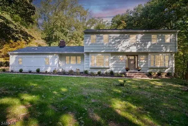 15 Quill Pen Way, Warren Twp., NJ 07059