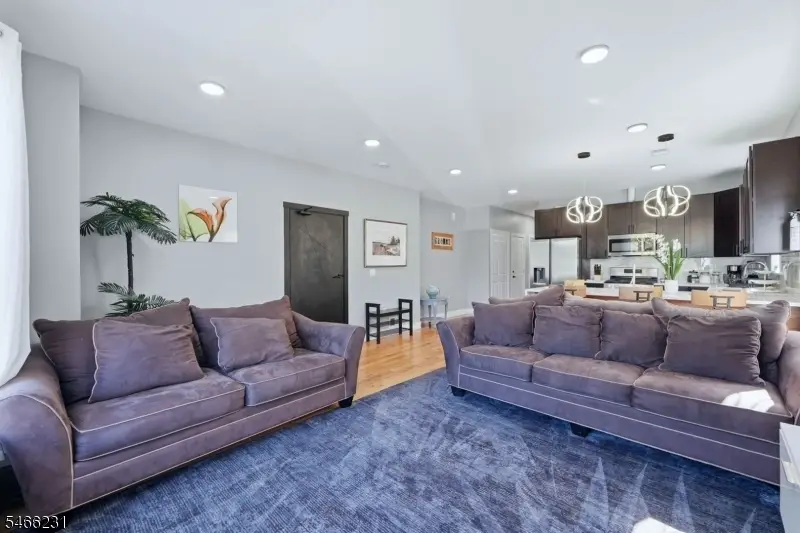 428 Peshine Ave, Newark, NJ 07112 - #3