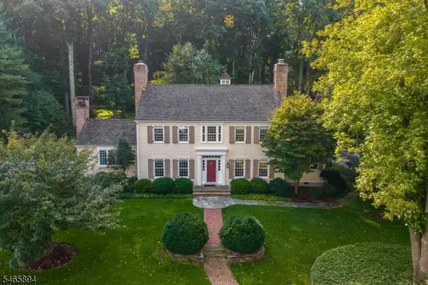 4 Barberry Row, Chester Twp., NJ 07930