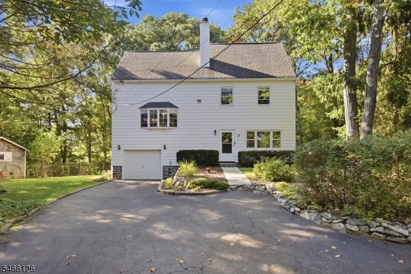 27 Hewitt Aka Garwood Rd, Upper Greenwood Lake, NJ 07421 - #1