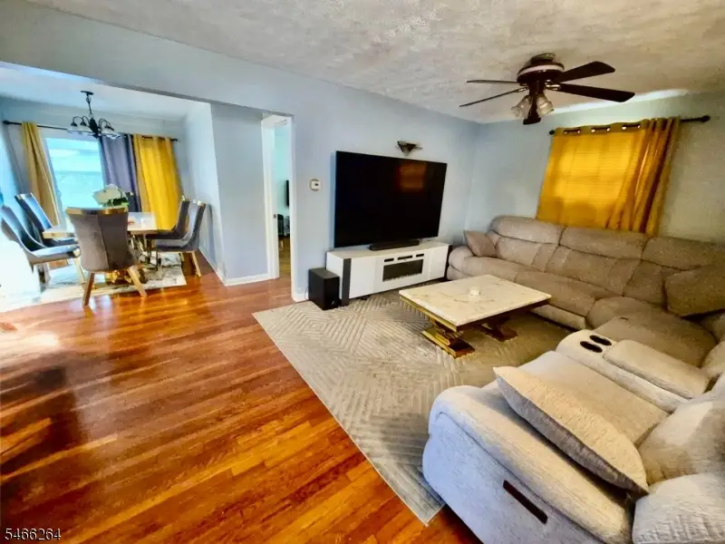 66 Independence Dr, Roselle, NJ 07203 - #3