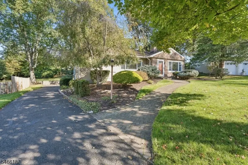 47 Harvey Dr, Summit, NJ 07901 - #2