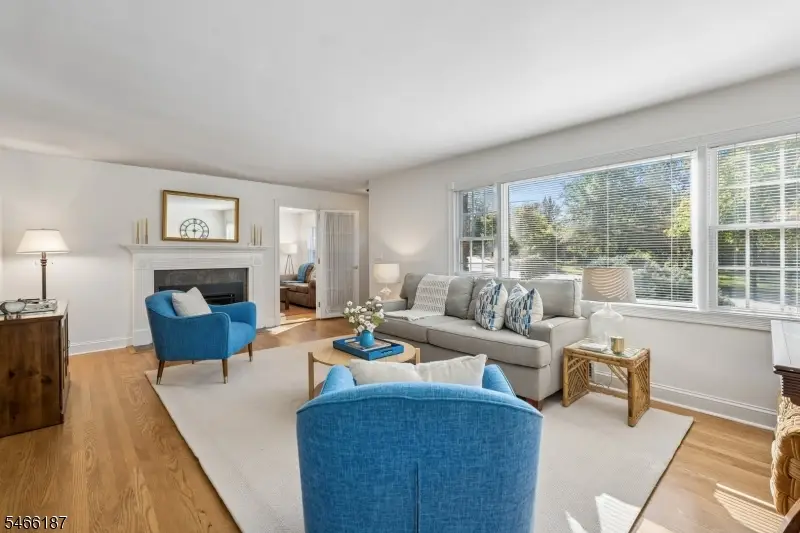 47 Harvey Dr, Summit, NJ 07901 - #3
