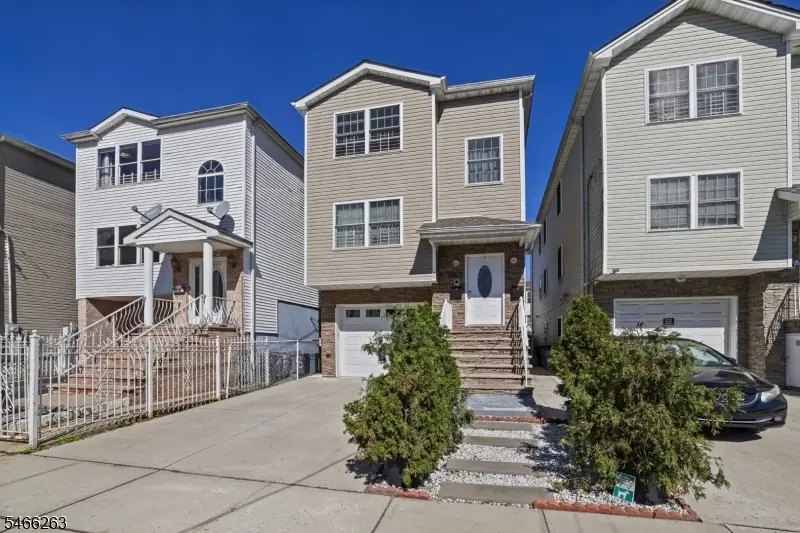1063 William St, Elizabeth, NJ 07201 - #1