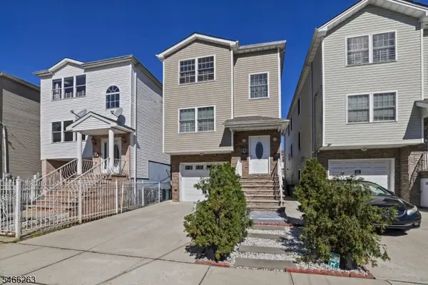 1063 William St, Elizabeth City, NJ 07201