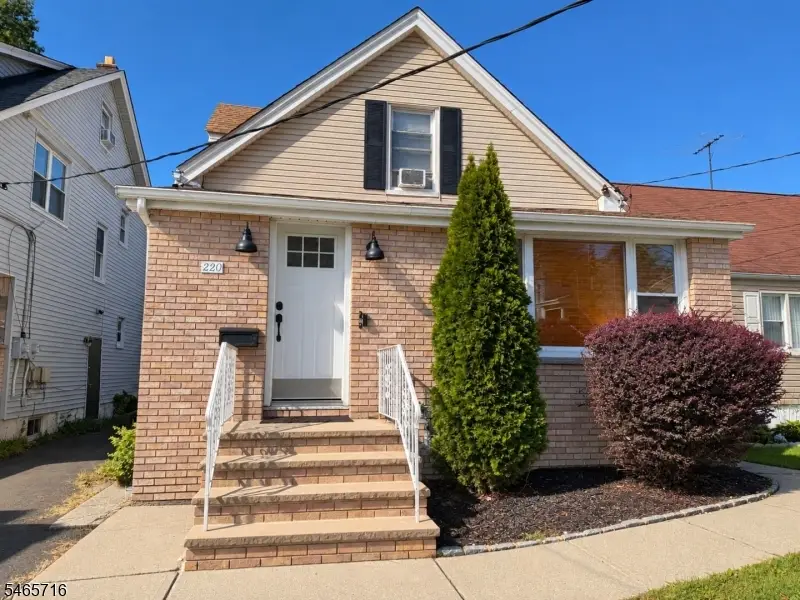 220 Gordon St, Roselle, NJ 07203 - #2
