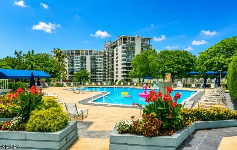 1 Claridge Dr #114, Verona, NJ 07044 - #1