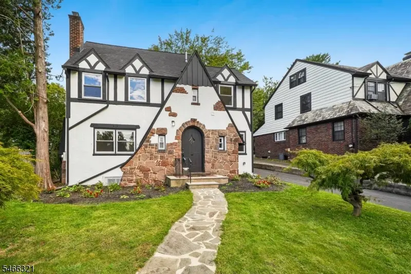 6 Norfolk Ave, Maplewood, NJ 07040 - #2