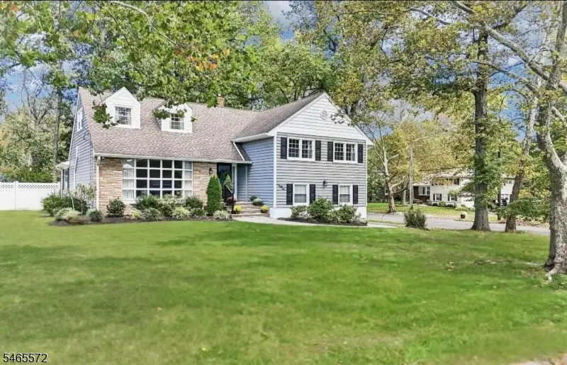 310 Old Grove Rd, Mountainside, NJ 07092 - #2