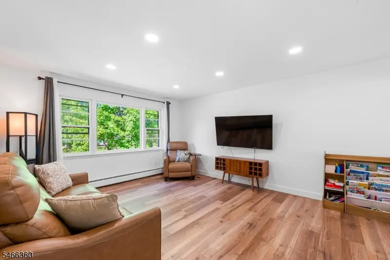 4 Horizon Dr, Roxbury, NJ 07876 - #2