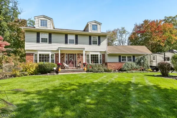 7 Lucille Dr, Parsippany-Troy Hills Twp., NJ 07054