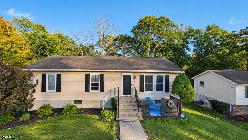 27 Birch Dr, Newton, NJ 07860 - #2