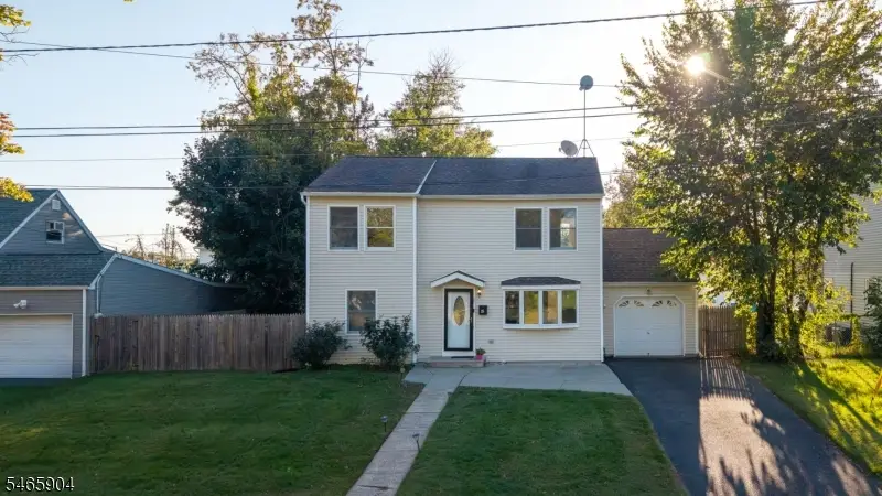 29 Windsor Dr, East Brunswick, NJ 08816 - #3