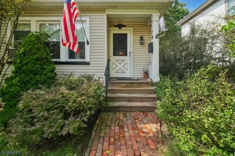 13 Duncan St, Millburn, NJ 07041 - #2