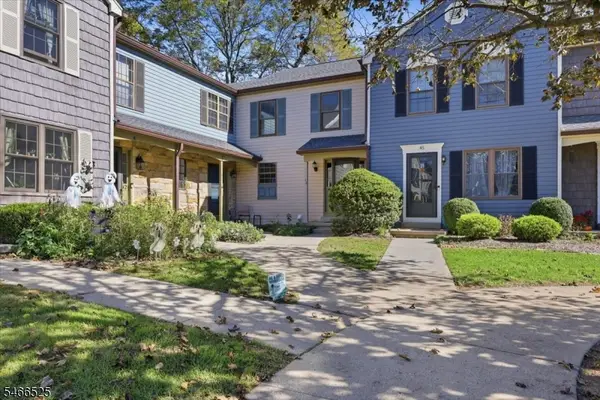 44 Wood Duck Ct, Allamuchy Twp., NJ 07840