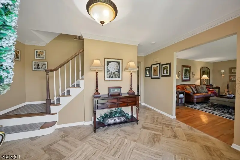8 Elm Ct, Washington, NJ 07853 - #2