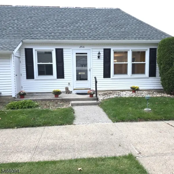 251A Mystic Ln, Monroe Twp., NJ 08831