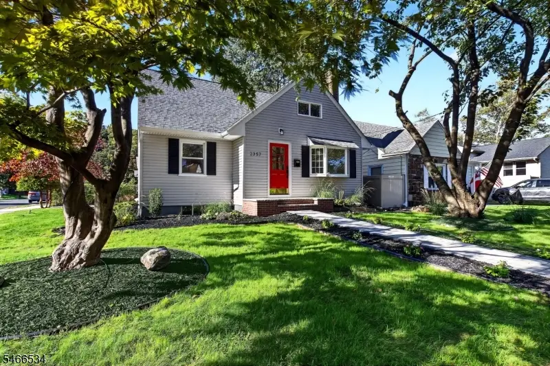 2357 Mountain Ave, Scotch Plains, NJ 07076 - #2