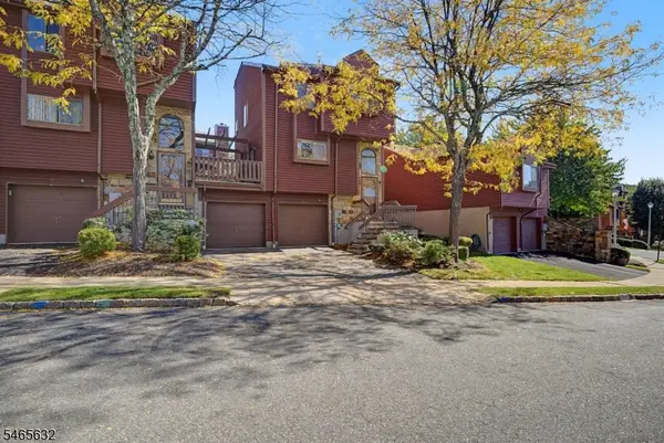 4 Patriot Crossing Ct, Rockaway Twp., NJ 07866