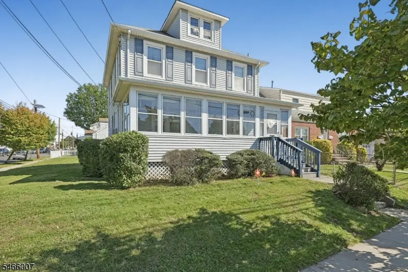 412 N Park Ave, Linden, NJ 07036 - #1
