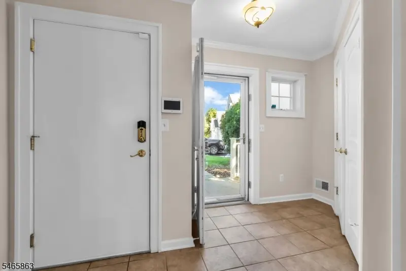 645 Ridgedale Ave #4, East Hanover, NJ 07936 - #2
