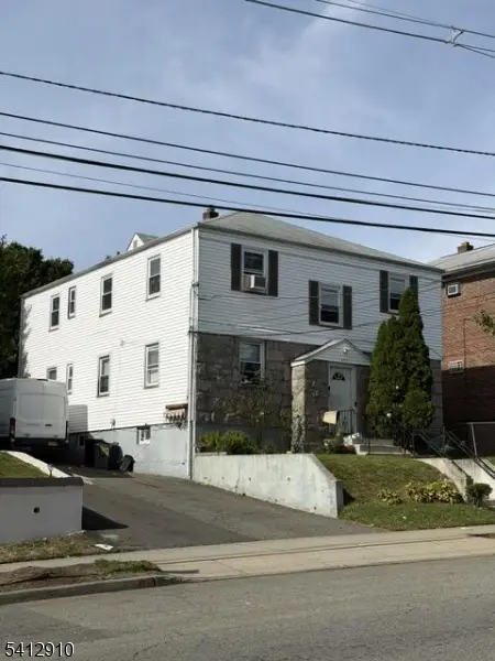 352 Lakeview Ave, Clifton, NJ 07011 - #1
