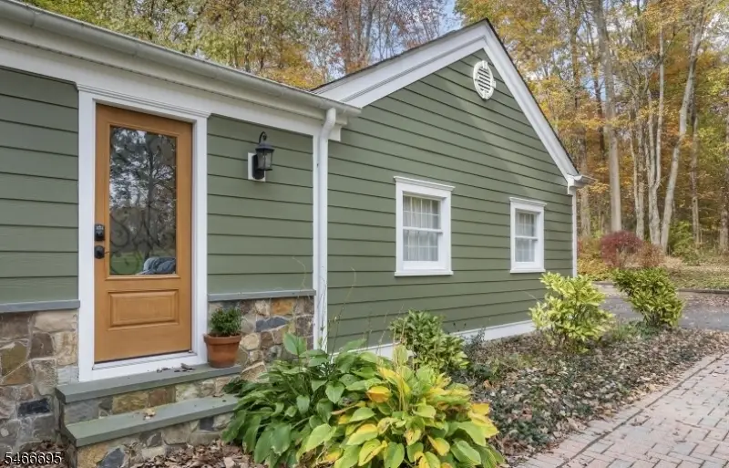 8 Stacy Ln, Basking Ridge, NJ 07920 - #2
