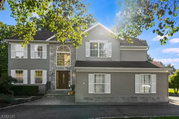 2 Quincy Dr, Jefferson Twp., NJ 07438