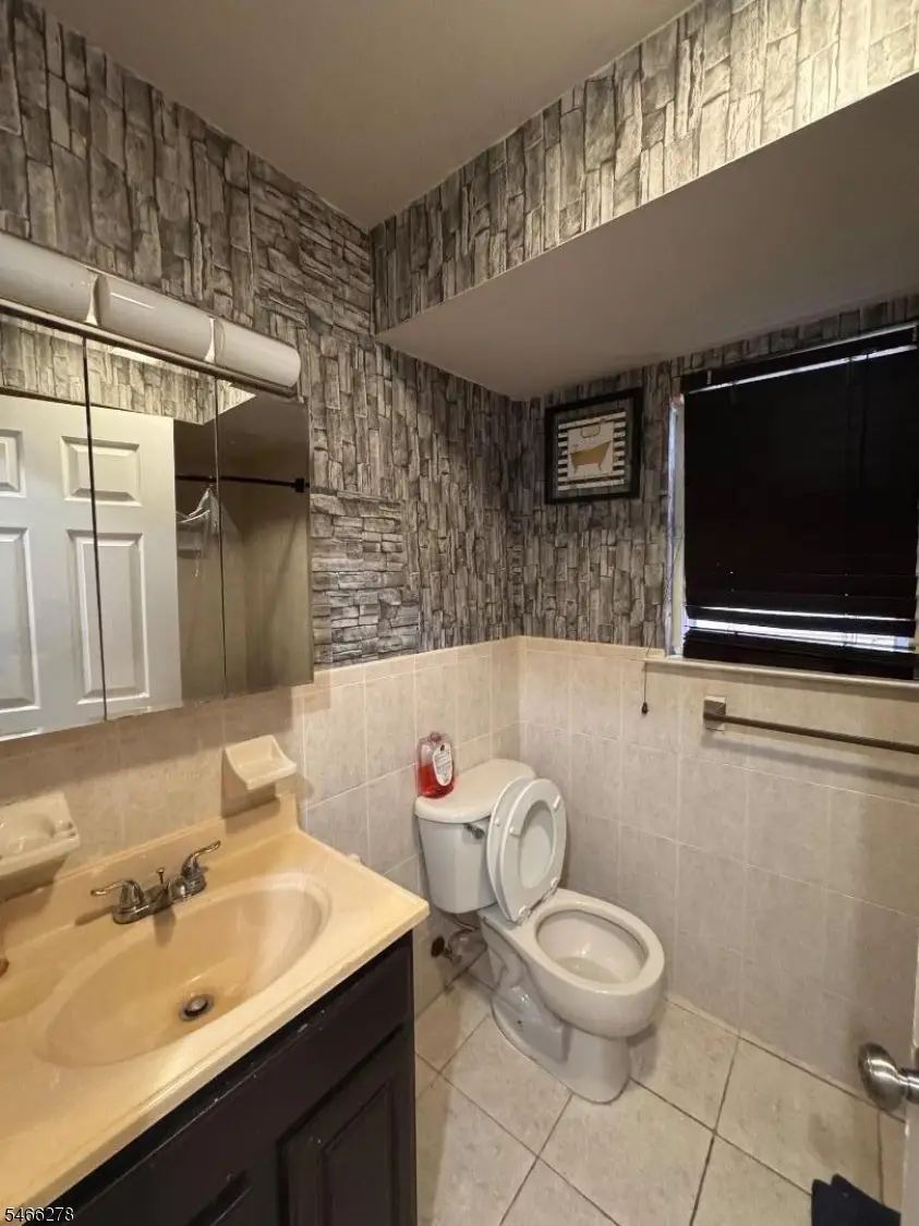 47 Crawford St, Newark, NJ 07102 - #3