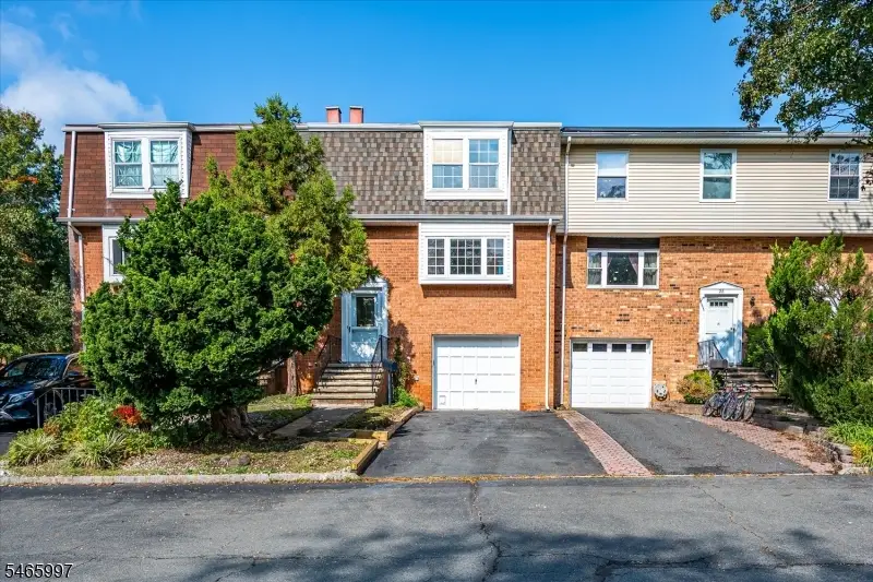 30 Catbird Ct, Lawrence, NJ 08648 - #3