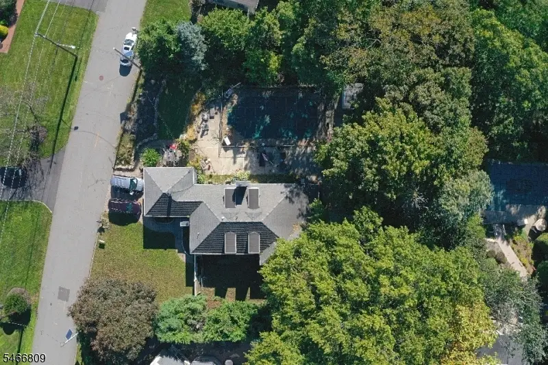 110 Kingwood Dr, Great Notch, NJ 07424 - #2